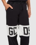 הַלבָּשָׁה GCDS מכנסי טרנינג להקת לוגו ג'וניור שָׁחוֹר ילדים 0028736 - Image 4